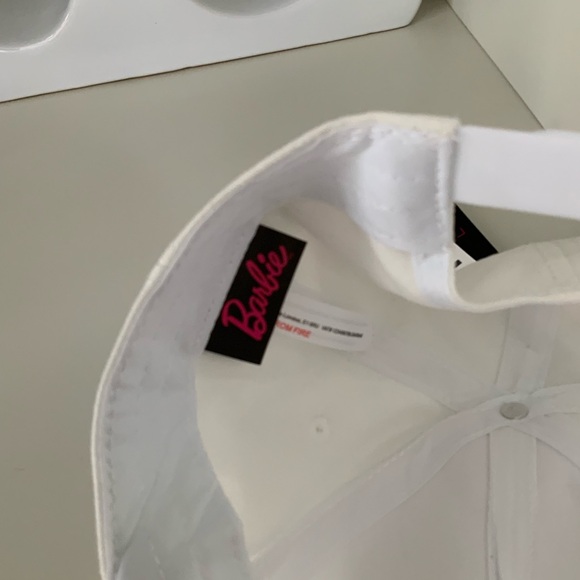 URBAN OUTFITTERS X BARBIE White Pink Adult Snap Back Cap Hat Flat Brim BRAND NEW - Picture 7 of 11